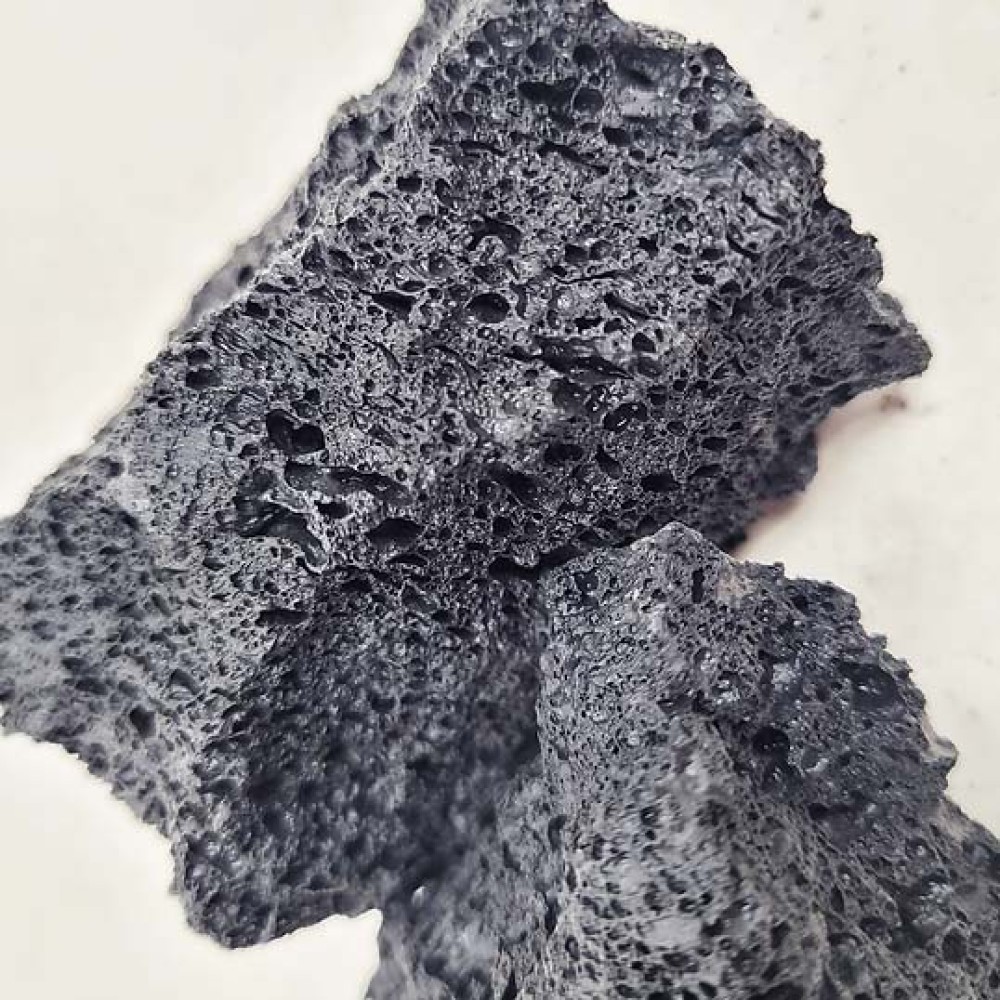WIO Darwin Black Lava Nano Rock, Size 1-10cm 1.5 kg
